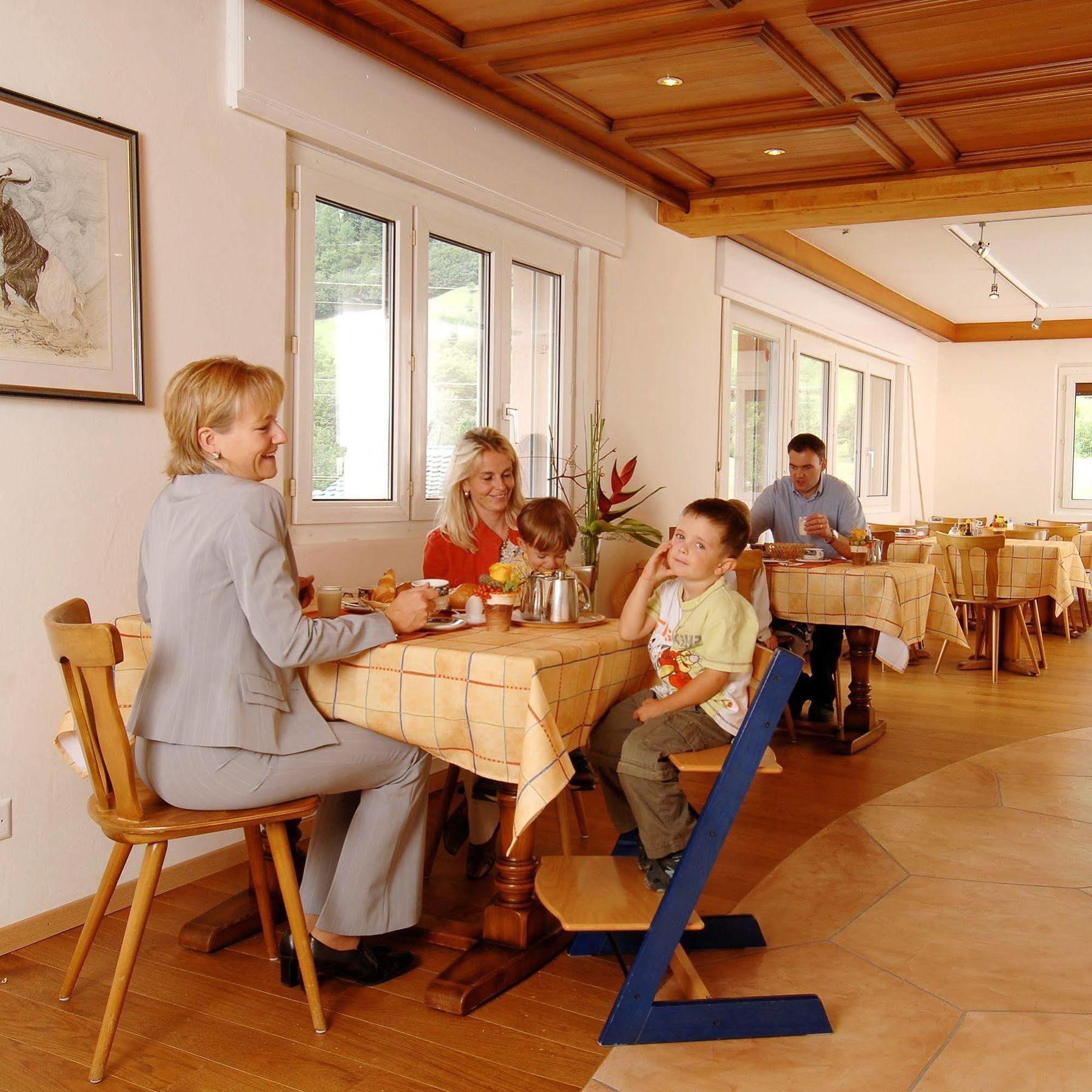Hotel Viktoria-Leukerbad-Therme Bagian luar foto