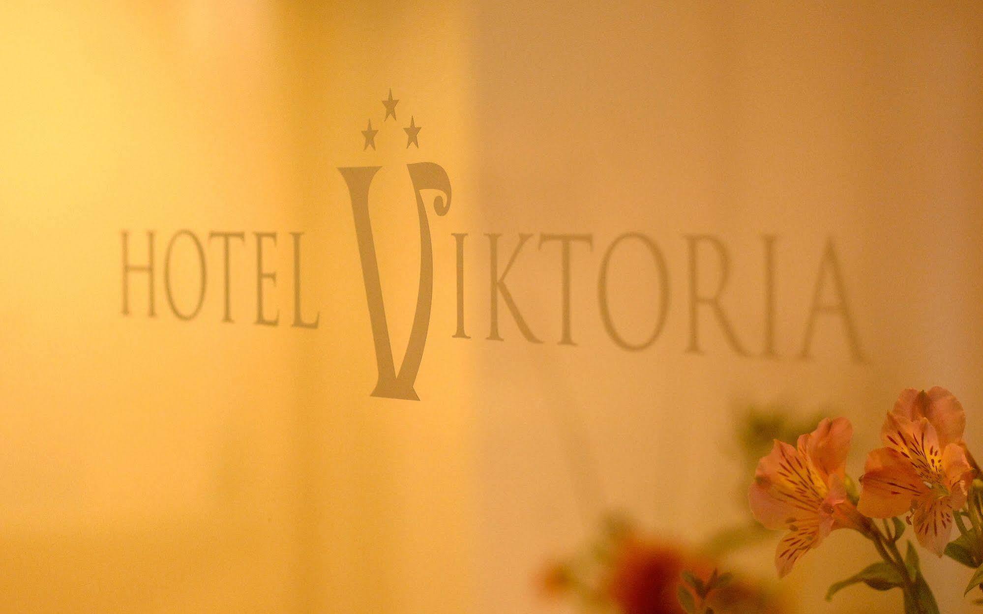 Hotel Viktoria-Leukerbad-Therme Bagian luar foto