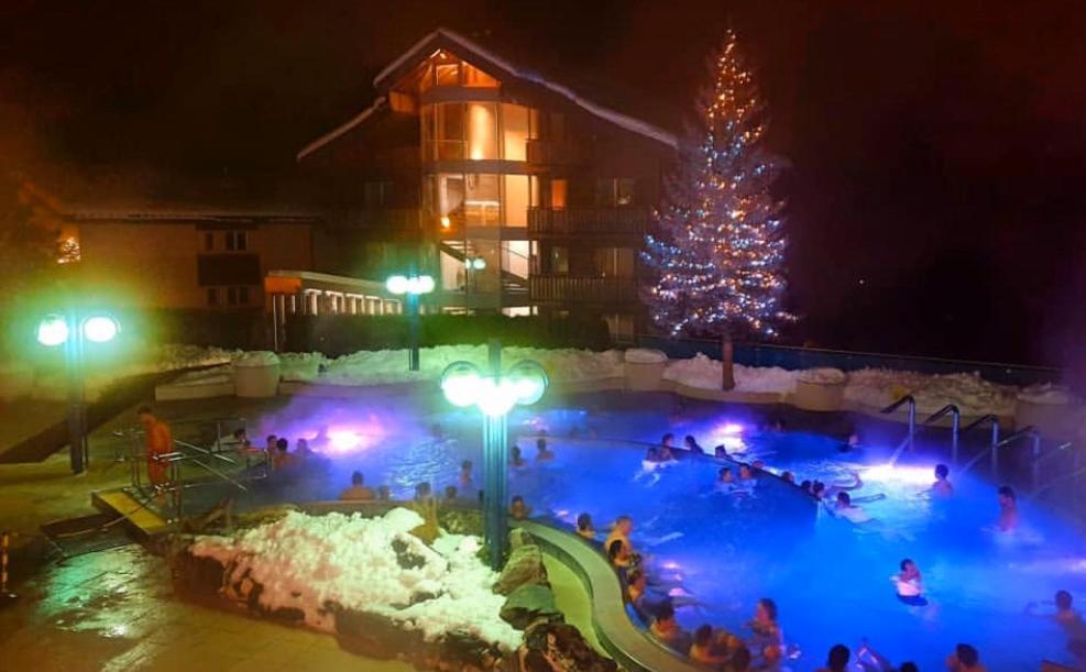Hotel Viktoria-Leukerbad-Therme Bagian luar foto